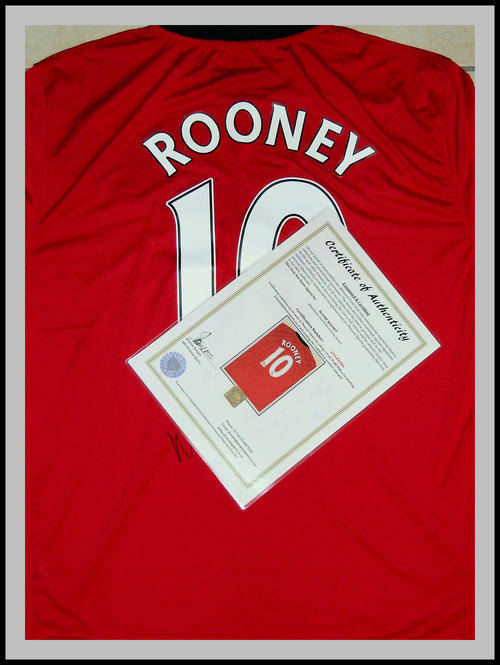 WAYNE ROONEY SIGNED MANCHESTER UNITED JERSEY WITH CERTIFICATE OF AUTHENTICITY
