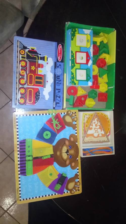 Melissa and Doug, LeapFrog & other educational toys for fine motor skills development