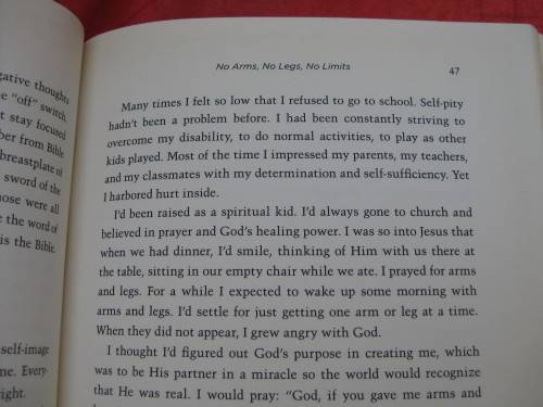 `Life without limits`  Soft cover Nick Vujicic