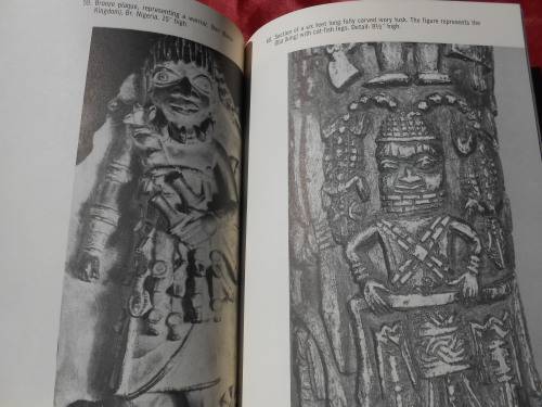 1958.  `African Sculpture`  Ladislas Segy.  Soft cover.