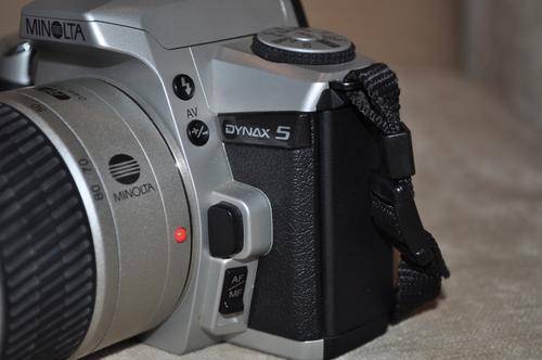 Minolta Dynax 5 Left Front Close-up