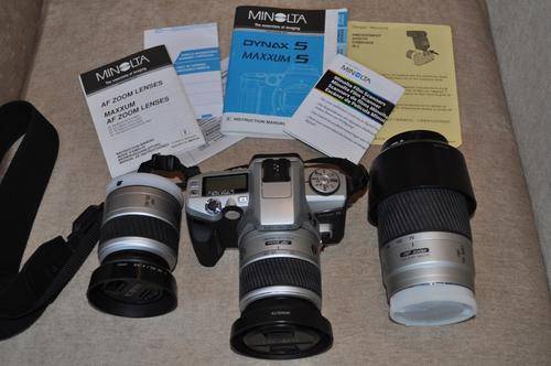 Minolta Dynax 5 + Minolta Lenses (Pro Camera) - Mint Condition!