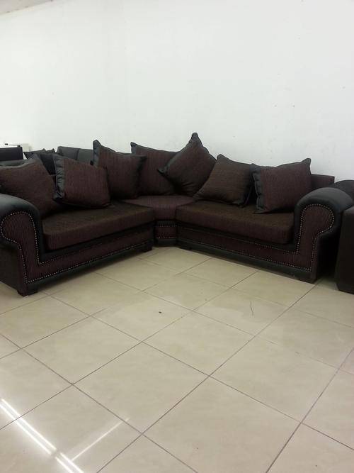 DeluxCorner lounge suite with FREE DELIVERY ANYWHERE IN GAUTENG, CUSTOM MADE, various colours avail.