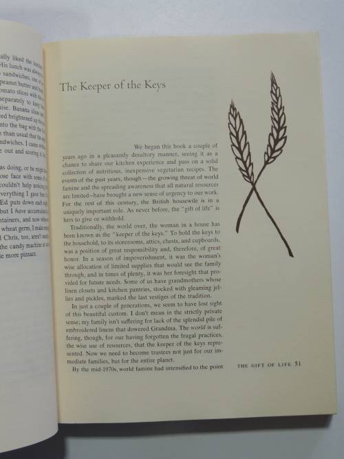 Laurel`s Kitchen - Handbook Vegetarian Cookery & Nutrition - Laurel Robertson, C Flinders, B Godfrey