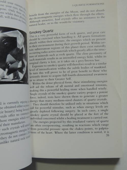 Crystal Healing - A practical Guide to Using Quartz Crystal for Psychic Healing - Edmund Harold