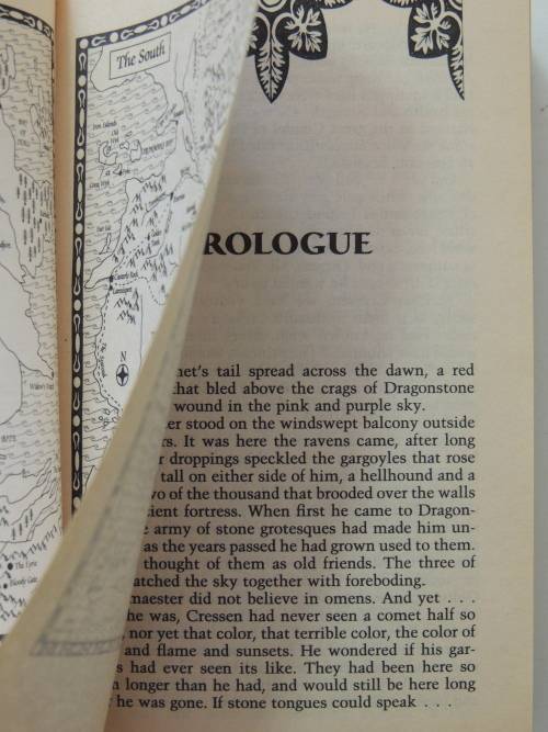 A Clash of Kings Book 2 of A Song of Ice and Fire - George RR Martin