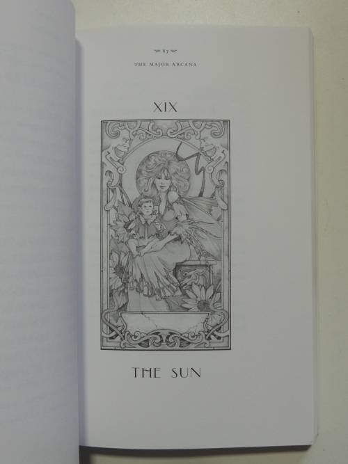 A Guide To Mystic Faerie TarotBarbara Moore