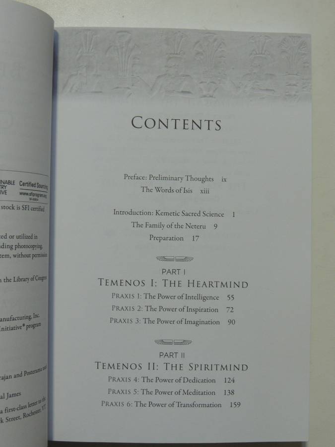Becoming A Garment Of Isis - A Nine-Stage Initiatory Path Of Egyptian Spirituality - Naomi Ozaniec