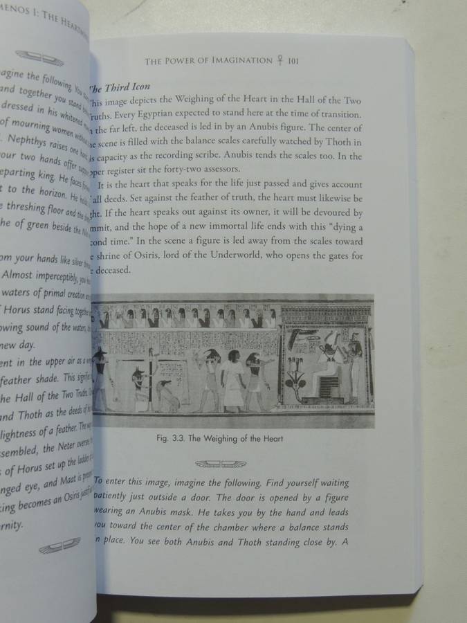 Becoming A Garment Of Isis - A Nine-Stage Initiatory Path Of Egyptian Spirituality - Naomi Ozaniec