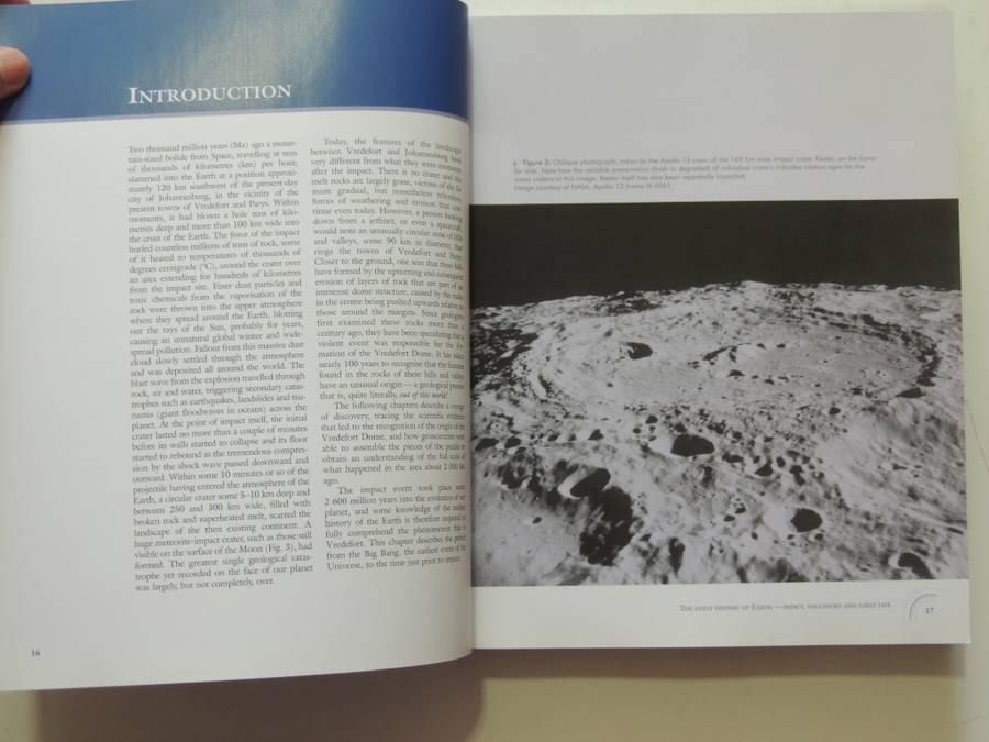 Meteorite Impact - The Danger From Space And South Africa`s Mega-Impact - W.U. Reimold & R.L. Gibson