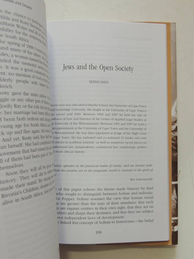 Memories, Realities & Dreams, Aspects Of The South African Jewish Experience - ed Milton Shain, R M