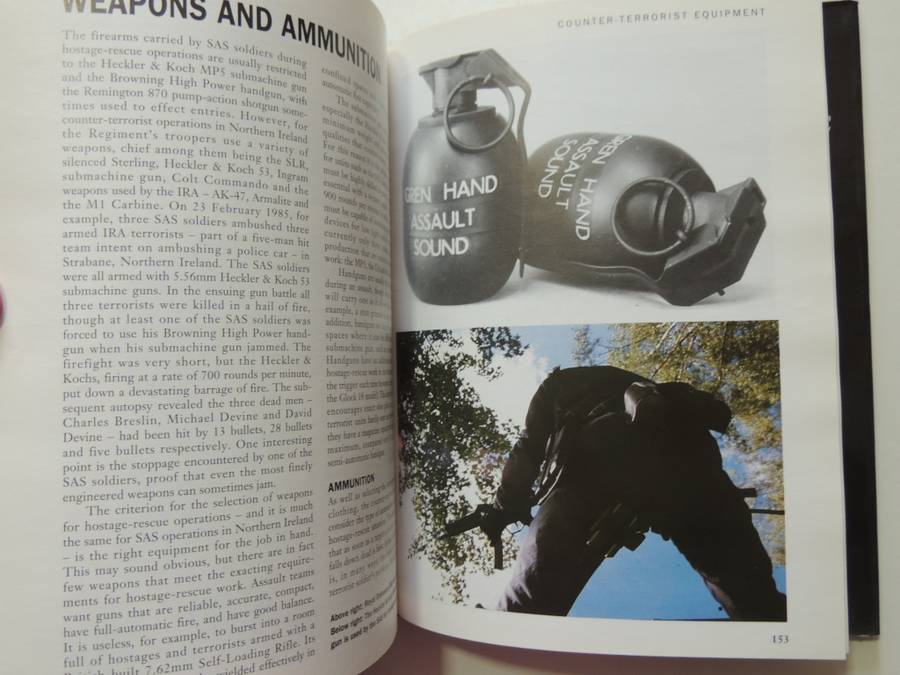 Weapons And Equipment Of The SAS - Peter Darman