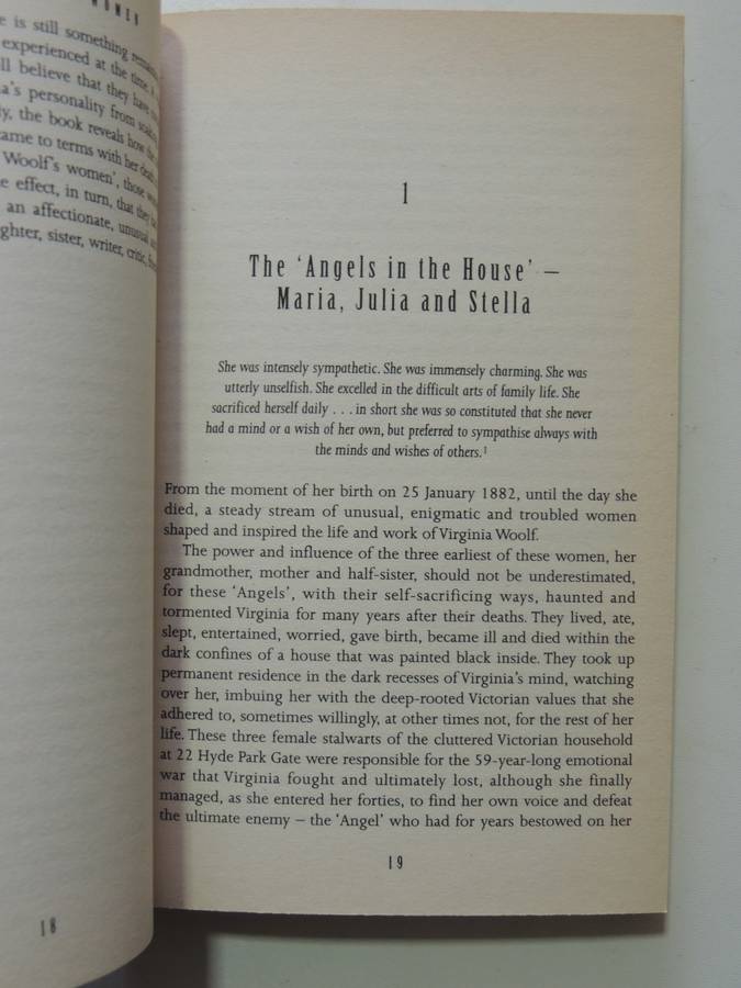 Virginia Woolf's Women - Vanessa Curtis