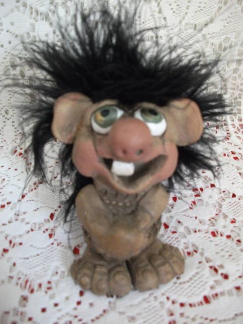 Adorable Little Troll With Ostrich Feather Hair 8cm (Shipping R50)