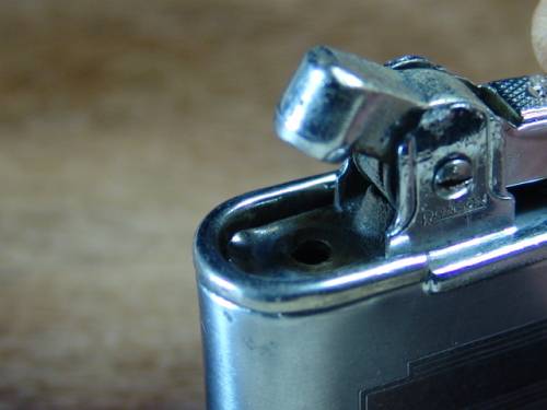 Vintage Ronson Whirlwind chrome metal Lighter - England