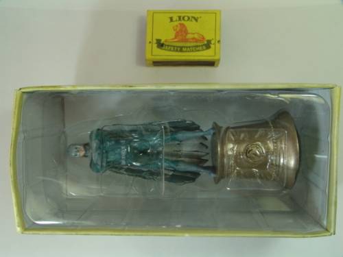 DC Comics Chess collection action figurine, Owlman, collectable Super hero character