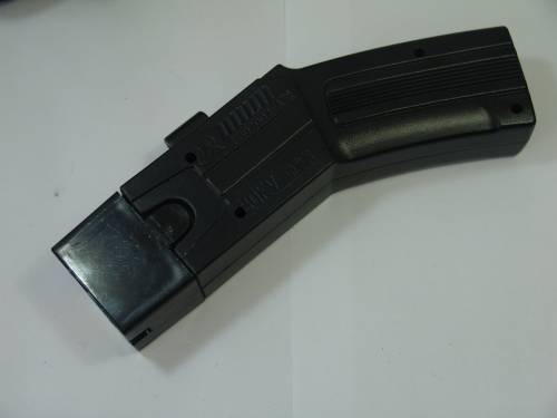 Stun Gun with tazer and laser pointer plus 3 cartridges 5m, Set,  New in storing case