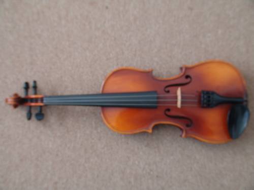 Vintage Stentor Violin with Bow and original case. Pat. No. 923056076