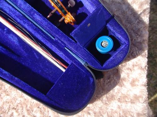 Vintage Stentor student 1 Violin with bow and in original carry case - excellent working condition