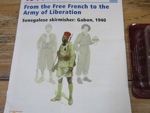 Men at War 1914-1945, pewter die cast soldier and booklet, Del Prado collection, French army, mint