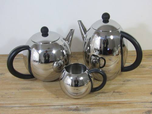 Vintage Retro Stainless steel serving Set, coffee pot, tea pot and milk jug. Excellent condition