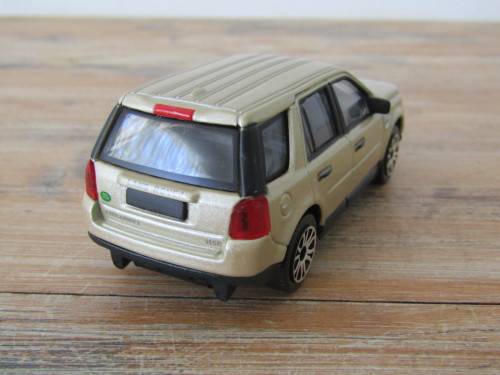 Collectable metal die cast model, Bburago Landrover Freelander, mint in box