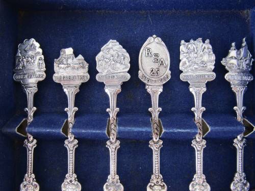 Boxed set of 6 Niekerk 90 silverplated spoons, RSA 25 1961 - 1986, Excellent condition