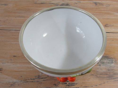 German Musterschutz porcelain footed Bowl, decorated with pumkins and leaves, 21cm