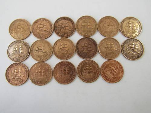 Consecutive series of 17 x 1/2d 1/2 penny coins, 1940 to 1960,excellent condition, others available