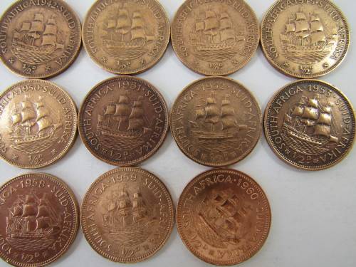 Consecutive series of 17 x 1/2d 1/2 penny coins, 1940 to 1960,excellent condition, others available