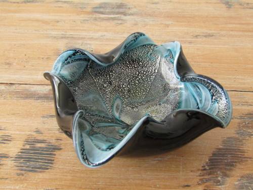 Vintage Murano art glass small bowl or ashtray, prestine condition, 12cm x 12cm