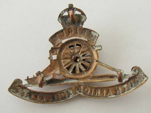 South African Ubique artillery Badge, with moving parts, brass, 4.5cm x 6.5cm