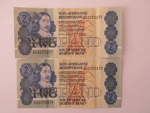 Lot of 2 South African R2 bank notes, Gerhard de Kock. With consecutive numbers, uncirculated