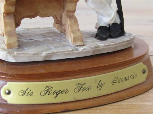 Very rare large signed ornament by Leonardo, Little Nook Village, Sir Roger Fox, excellent condition