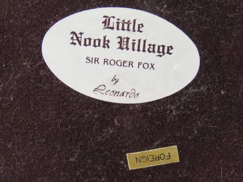 Very rare large signed ornament by Leonardo, Little Nook Village, Sir Roger Fox, excellent condition