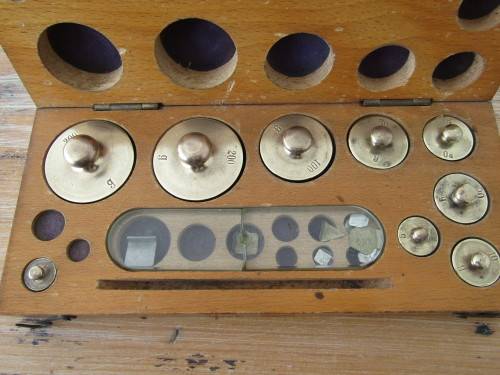 Vintage boxed set of brass scale Weights, AFH Devers & Co.