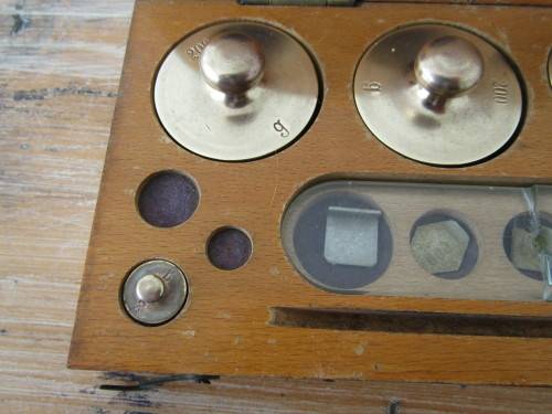 Vintage boxed set of brass scale Weights, AFH Devers & Co.