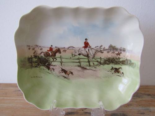 Lot of 3 original Royal Doulton Horse Themed Bowls, D6326, excellent condition *Crazy R1 start*