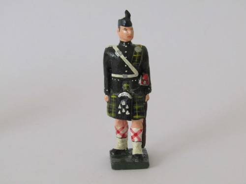 Vintage boxed set of 6 "Cape Town Highlanders 1885" lead toy soldiers figures, 6cm