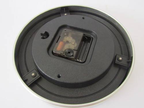 Quartz brushed alluminium Wall Clock, 20cm diameter, excellent and working, 4 available