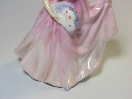 Vintage 1955 original Royal Doulton Figurine "Invitation" HN2170, 14cm, pristine condition