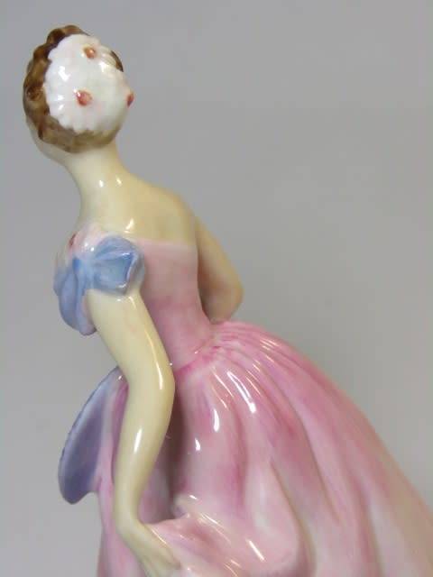 Vintage 1955 original Royal Doulton Figurine "Invitation" HN2170, 14cm, pristine condition