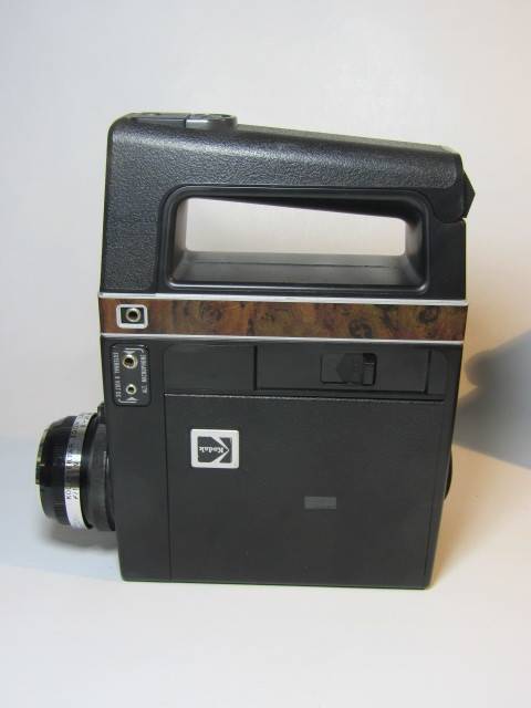 Vintage Kodak Ektasound 140 Movie Camera in original Case, incl. sealed Film