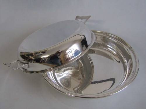 Dekrona round silverplated Serving Dish with Lid, excellent condition, EPNS, 21cm diameter x 8cm