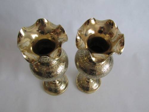 Vintage lot of two solid brass decorated Vases, India, excellent condition, 25cm high
