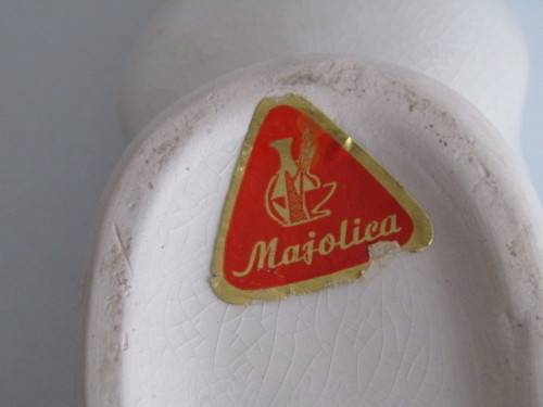 Vintage original Majolica porcelain Boat shaped Vase in excellent condition, 31cm wide (value R450+)