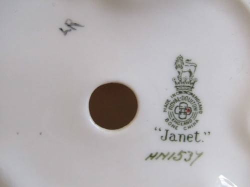Original 1920 to 1939 Royal Doulton porcelain Figurine "Janet" HN1537, 16.5cm, perfect condition
