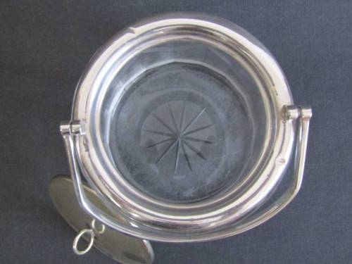 Vintage EPNS mounted Glass Biscuit Barrel with Lid and in excellent condition, 17cm high x 12cm diam