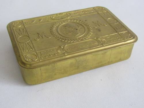 Lot of 2 original Tins; 1914 Christmas brass tin and 1941 Kersfees / Christmas Tin, bid for both