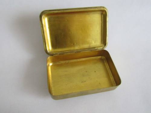 Lot of 2 original Tins; 1914 Christmas brass tin and 1941 Kersfees / Christmas Tin, bid for both